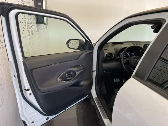 TOYOTA YARIS CROSS I - voiture d'occasion - Photo 19