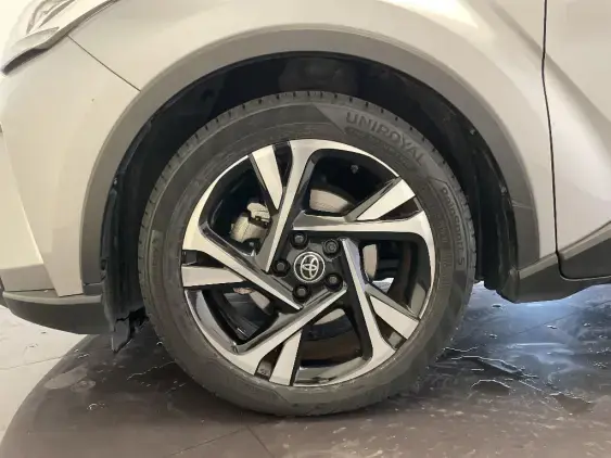 TOYOTA C-HR - voiture d'occasion - Photo 22
