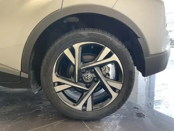 TOYOTA C-HR - voiture d'occasion - Photo 23