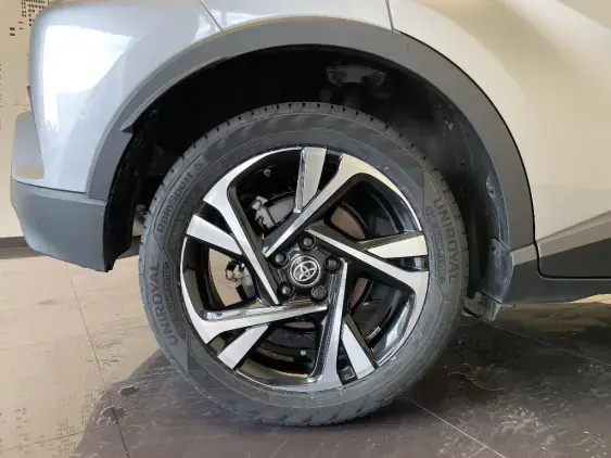 TOYOTA C-HR - voiture d'occasion - Photo 24