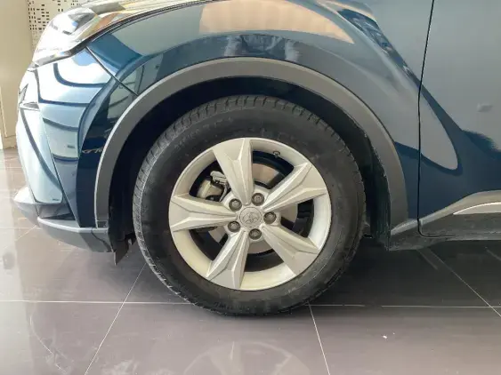 TOYOTA C-HR - voiture d'occasion - Photo 18