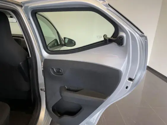 TOYOTA AYGO II - voiture d'occasion - Photo 15