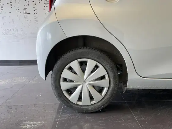 TOYOTA AYGO II - voiture d'occasion - Photo 19