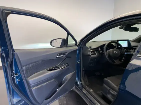 TOYOTA C-HR - voiture d'occasion - Photo 19