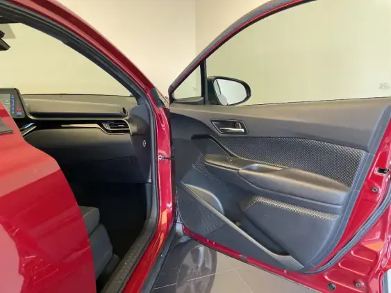 TOYOTA C-HR - voiture d'occasion - Photo 20