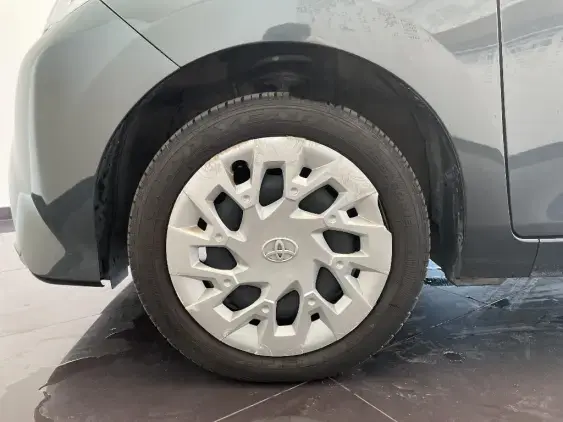 TOYOTA AYGO II - voiture d'occasion - Photo 20