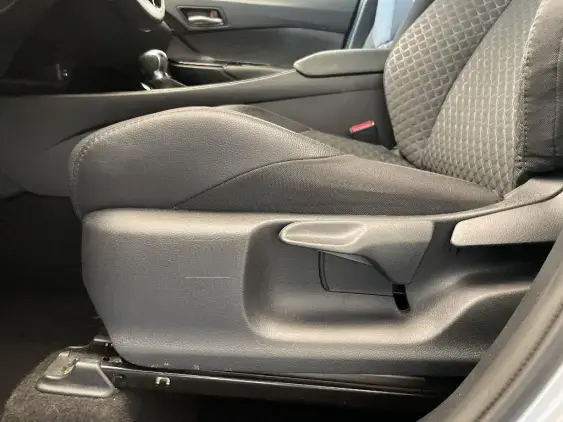 TOYOTA C-HR - voiture d'occasion - Photo 18