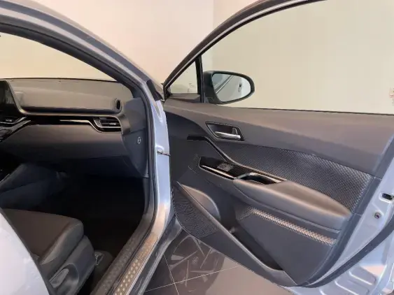 TOYOTA C-HR - voiture d'occasion - Photo 20
