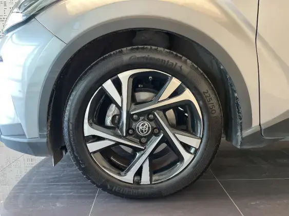 TOYOTA C-HR - voiture d'occasion - Photo 22
