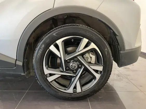 TOYOTA C-HR - voiture d'occasion - Photo 23