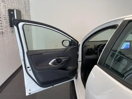 TOYOTA YARIS IV - voiture d'occasion - Photo 19