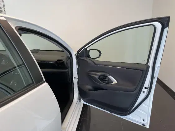 TOYOTA YARIS IV - voiture d'occasion - Photo 20