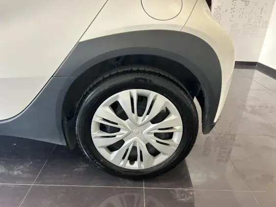 TOYOTA AYGO X - voiture d'occasion - Photo 23