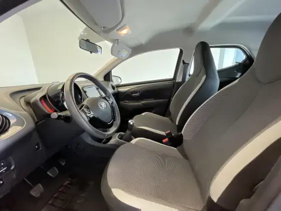 TOYOTA AYGO II - voiture d'occasion - Photo 18