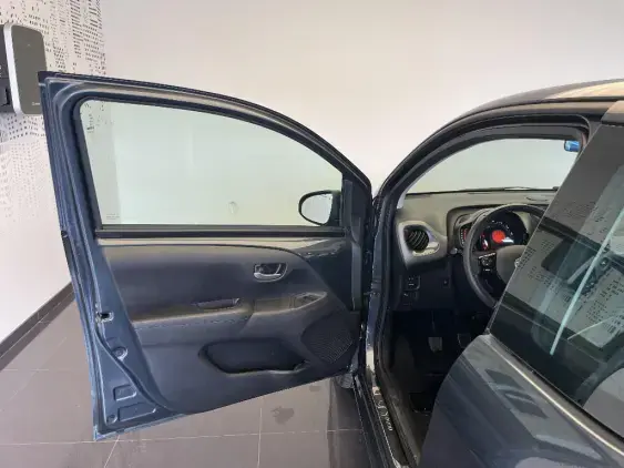TOYOTA AYGO II - voiture d'occasion - Photo 19