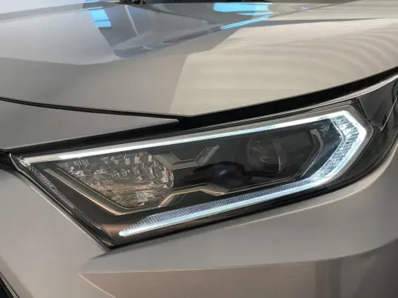 TOYOTA RAV4 V - voiture d'occasion - Photo 20