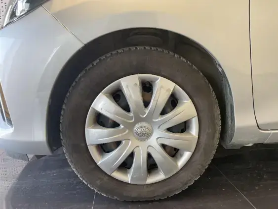 TOYOTA YARIS III - voiture d'occasion - Photo 22