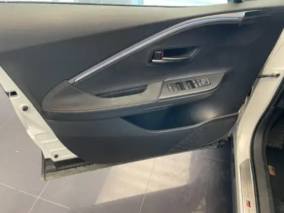 TOYOTA C-HR II - voiture d'occasion - Photo 19
