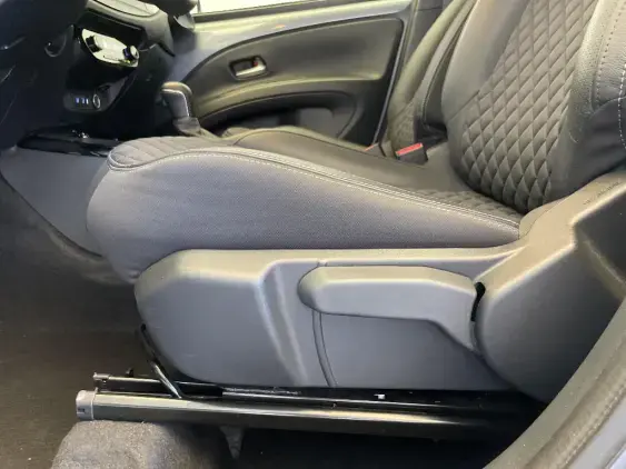 TOYOTA AYGO X - voiture d'occasion - Photo 15