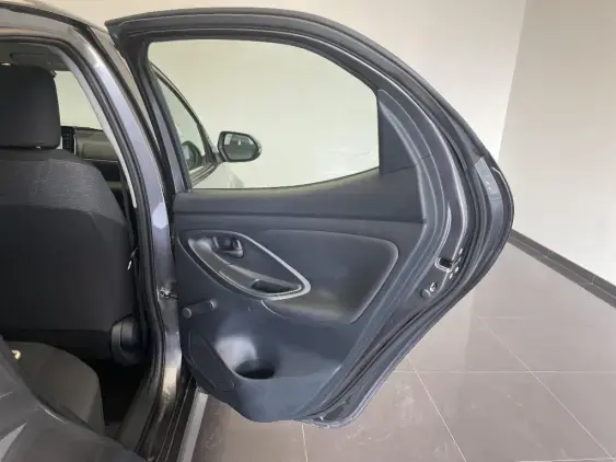 TOYOTA YARIS IV - voiture d'occasion - Photo 17