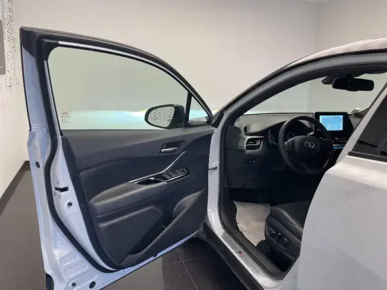 TOYOTA C-HR - voiture d'occasion - Photo 18