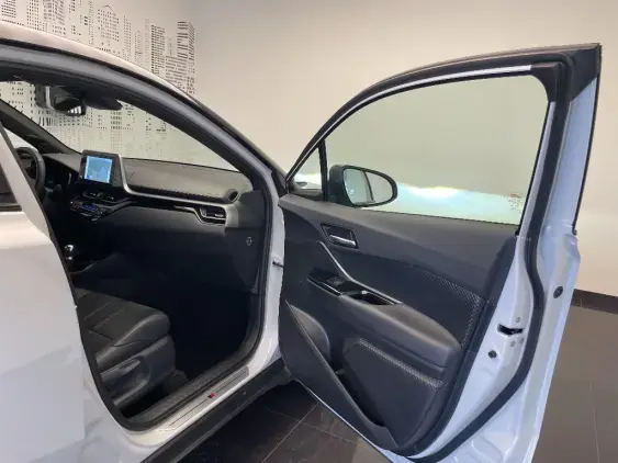 TOYOTA C-HR - voiture d'occasion - Photo 19