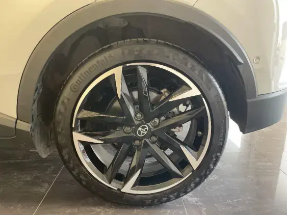 TOYOTA C-HR - voiture d'occasion - Photo 23