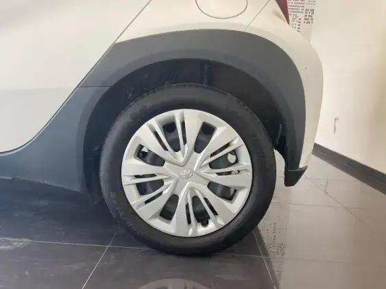 TOYOTA AYGO X - voiture d'occasion - Photo 22