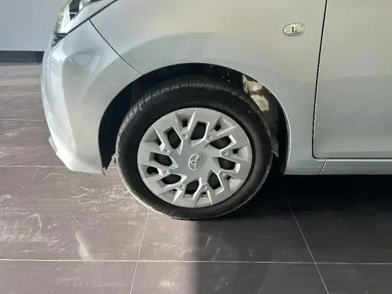 TOYOTA AYGO II - voiture d'occasion - Photo 20