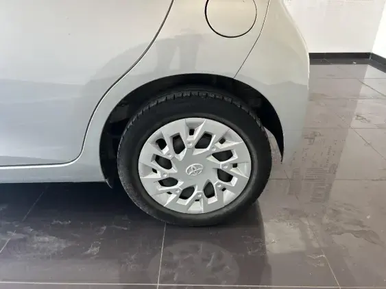 TOYOTA AYGO II - voiture d'occasion - Photo 21