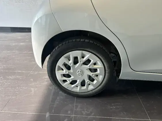 TOYOTA AYGO II - voiture d'occasion - Photo 22