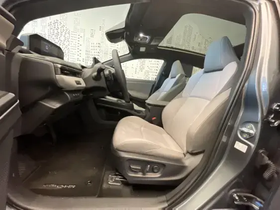 TOYOTA C-HR+ ELECTRIQUE II - voiture d'occasion - Photo 18