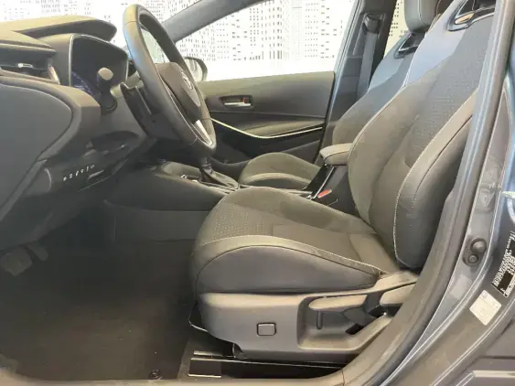 TOYOTA COROLLA TOURING SPT X - voiture d'occasion - Photo 19