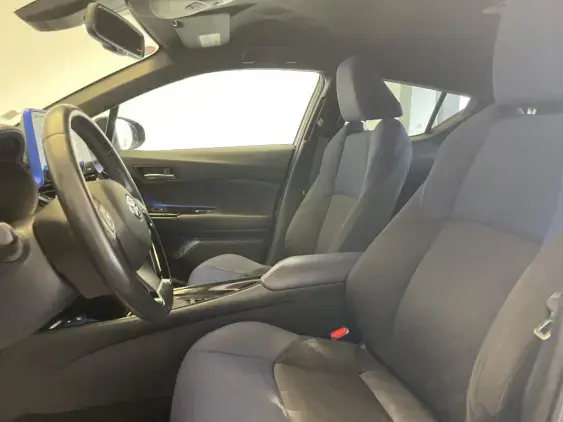 TOYOTA C-HR - voiture d'occasion - Photo 18