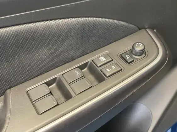 SUZUKI SWIFT III - voiture d'occasion - Photo 18
