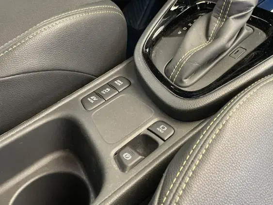 TOYOTA YARIS CROSS I - voiture d'occasion - Photo 22