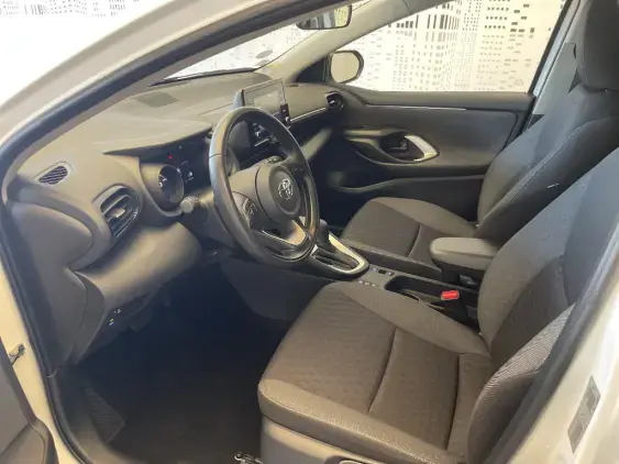 TOYOTA YARIS IV - voiture d'occasion - Photo 18
