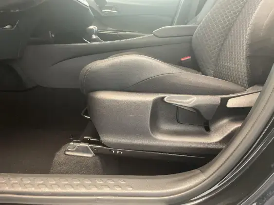 TOYOTA C-HR - voiture d'occasion - Photo 18