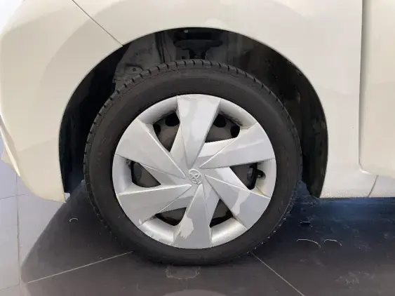 TOYOTA AYGO II - voiture d'occasion - Photo 22