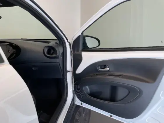 TOYOTA AYGO X - voiture d'occasion - Photo 20