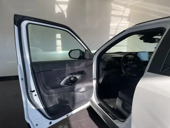 TOYOTA YARIS CROSS I - voiture d'occasion - Photo 19