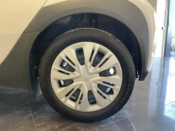 TOYOTA AYGO X - voiture d'occasion - Photo 22