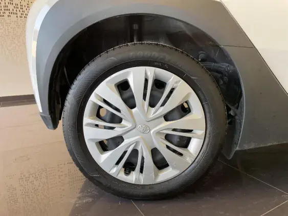 TOYOTA AYGO X - voiture d'occasion - Photo 23