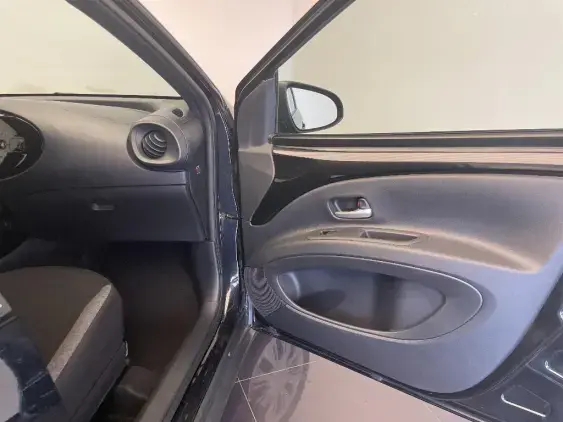 TOYOTA AYGO X - voiture d'occasion - Photo 20