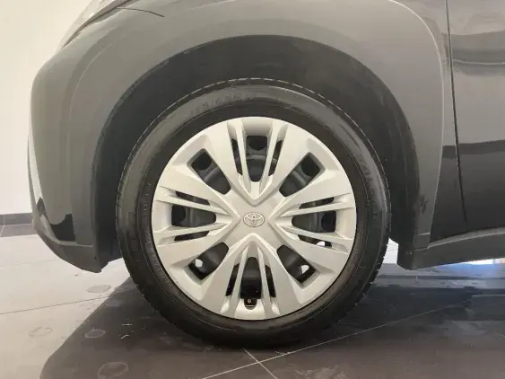 TOYOTA AYGO X - voiture d'occasion - Photo 22