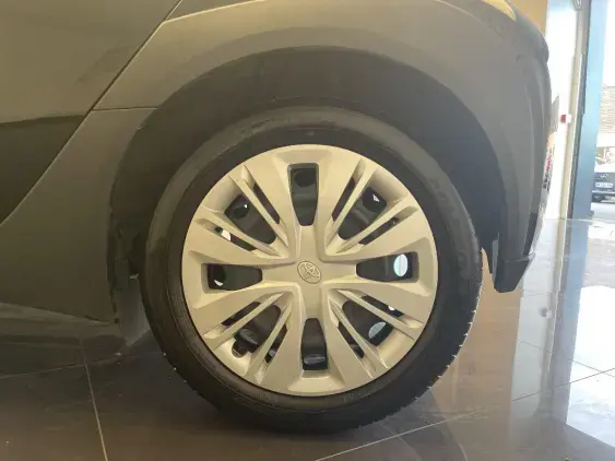 TOYOTA AYGO X - voiture d'occasion - Photo 23