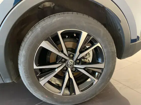 TOYOTA C-HR II - voiture d'occasion - Photo 24