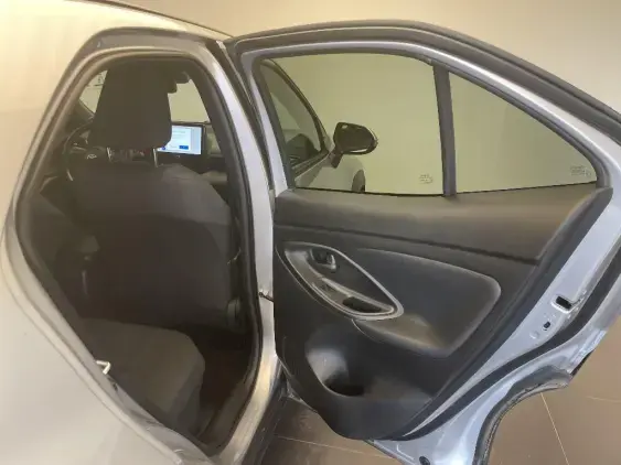 TOYOTA YARIS CROSS I - voiture d'occasion - Photo 20