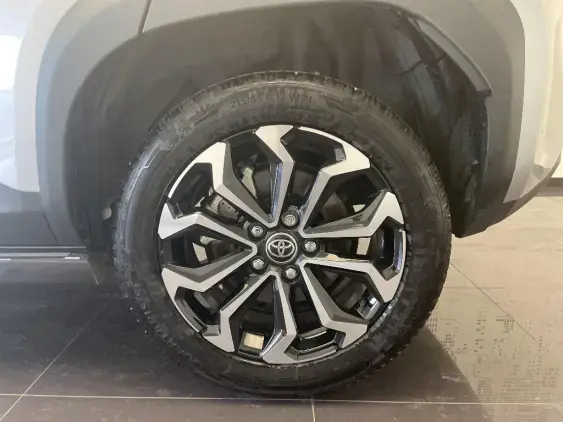 TOYOTA YARIS CROSS I - voiture d'occasion - Photo 23