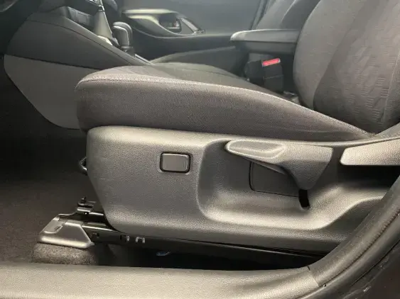 TOYOTA YARIS IV - voiture d'occasion - Photo 18
